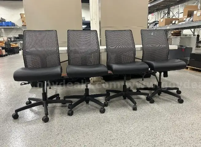 4 Hon Rolling Chairs