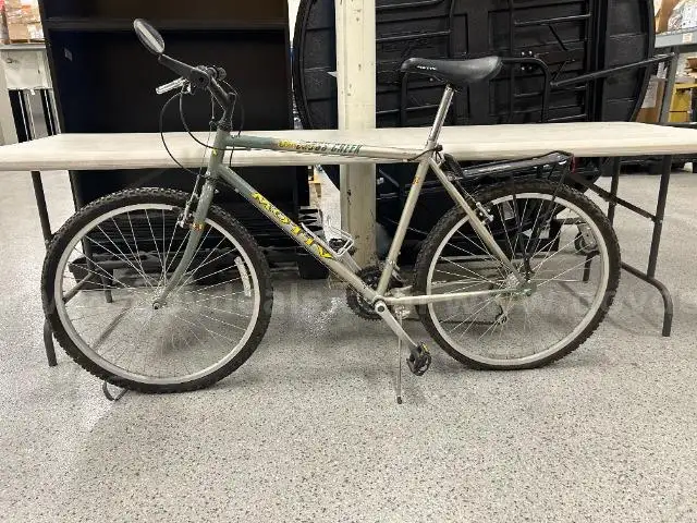 Motiv Cross Creek Mountain Bike
