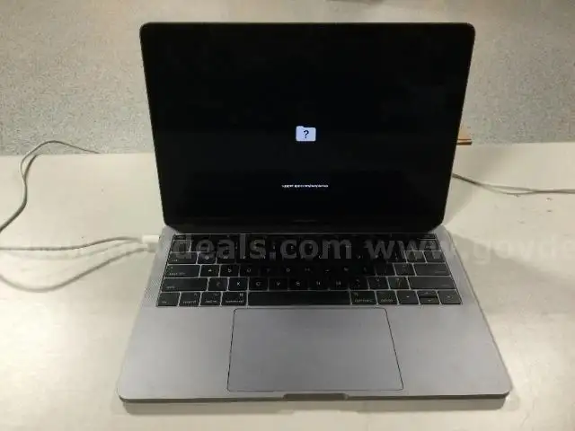 Apple MacBook Pro 13&#x22; A1708 14,1 i5-7360U @ 2.30 GHz - Parts/Repair