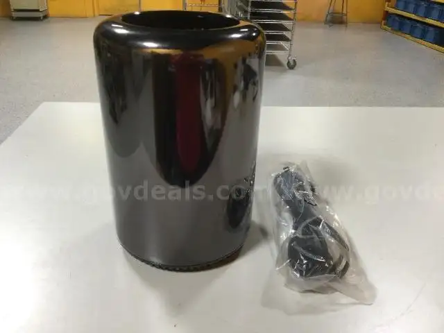 Apple Mac Pro A1481 Intel Xeon E5-1650v2 @ 3.50 GHz 6-Core - Parts/Repair