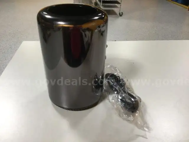 Apple Mac Pro A1481 Intel Xeon E5-1650v2 @ 3.50 GHz 6-Core - Parts/Repair