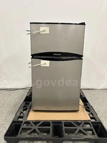Frigidaire Mini Fridge