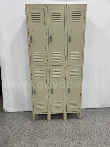 Lyon Lockers Unit
