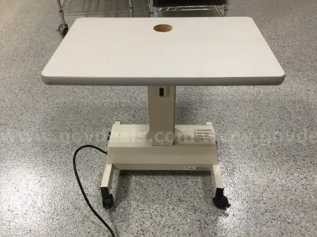 Topcon AIT-15 Adjustable Instruments Table