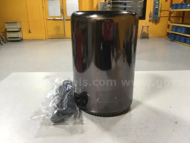 Apple Mac Pro A1481 Intel Xeon E5-1680 v2 @ 3.00 GHz 8-Core - Parts/Repair