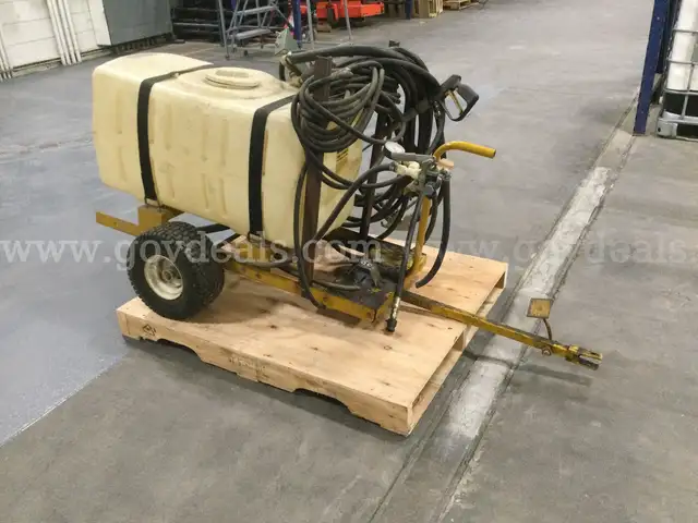 40 Gallon AG Equipment Pull Behind Sprayer - No Pump