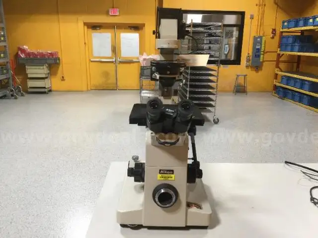Nikon Diaphot Inverted Phase Contrast Microscope with 4 Objectives