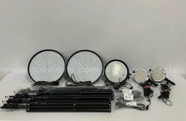 Genaray & ProMaster LED Photo Lights & Stands