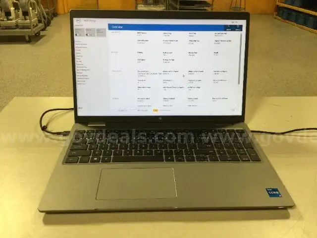 Dell Latitude 5520 i5-1135G7 @ 2.40 GHz Laptop