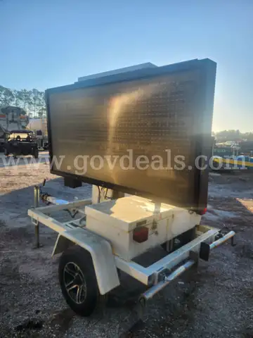 2017 Kustom Signal CMS-432-T LED Sign Board