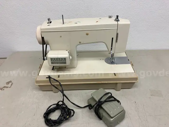 SEARS KENMORE SEWING MACHINE