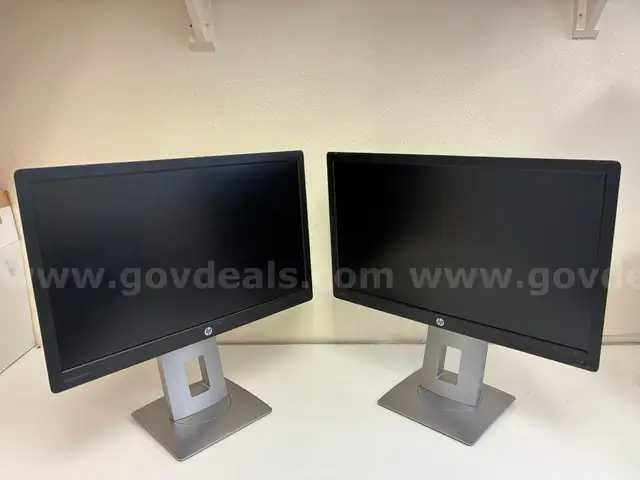 HP MONITORS PAIR