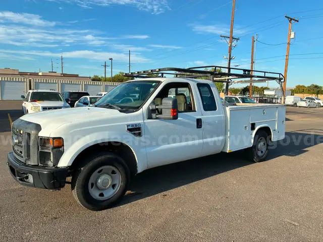 2009 FORD F250 V8 GAS 4X2 PICK-UP UTILITY BODY