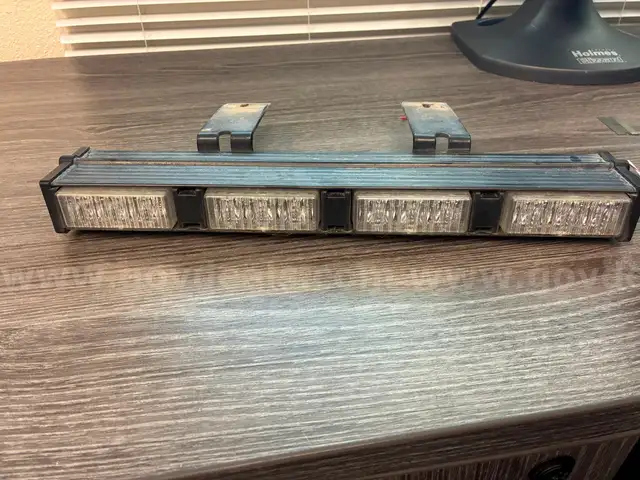 SET EMERGENCY LIGHTS RED/BLUE