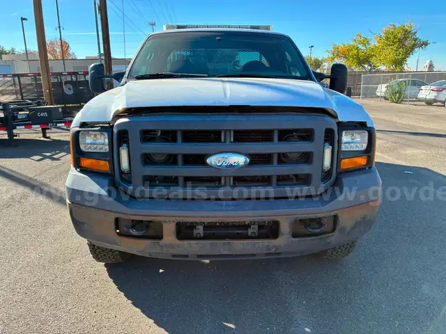 2007 Ford F-250 SD EXTENDED CAB CHASSIS , 5.4L V8 SOHC 16V.