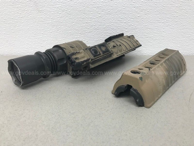 SUREFIRE M500A DEDICATED FOREND LIGHT SHORT HANDGUARD AR-15