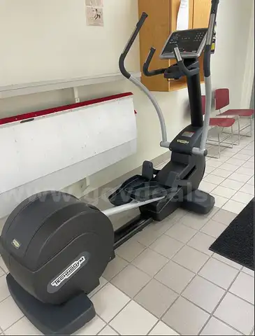 TechnoGym Synchro Excite 700 Elliptical