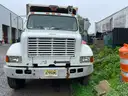 2000 International 4900 Garbage Truck
