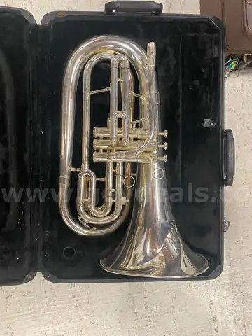 Jupiter Quantum Silver Marching Baritone with Case