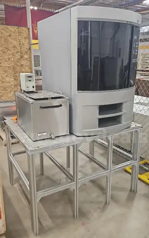 Stratasys Dimension Elite 3D Printer with Thermo Heated Circulator &#x26; Table