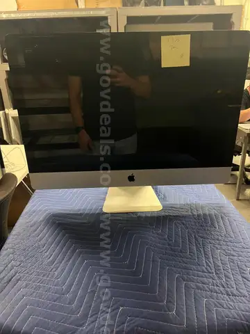 Qty: 1 Apple iMac 2 Duo 1TB HD 8GB RAM All-in-one Computer  Pick Up in Los Angeles