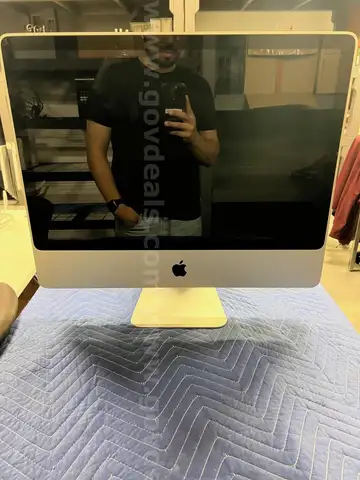 Qty: 1 Apple iMac 2 Duo 1TB HD 4GB RAM All-in-one Computer  Pick Up in Los Angeles
