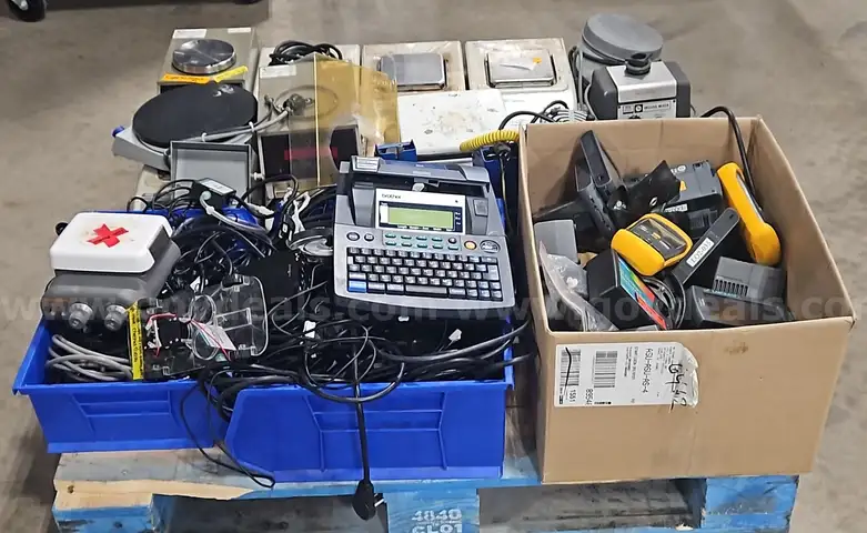 1 pallet of Laboratory &#x26; Electronic Equipment