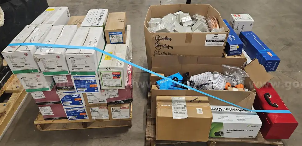 2 Pallets of Hardware