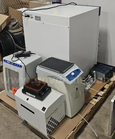 Assorted Laboratory Devices