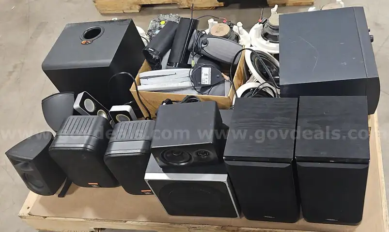 Lot of Speakers and Sound Systems