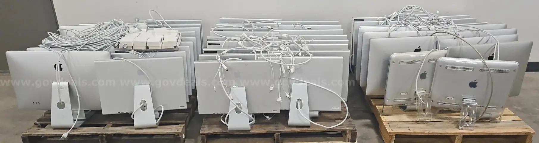 Apple Display Monitor Units (51 Units)