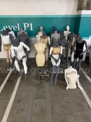 1 Lot of Mannequins – Pick Up in Los Angeles