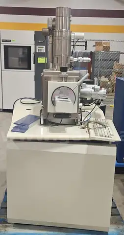 JEOL JSM-6100 Scanning Electron Microscope