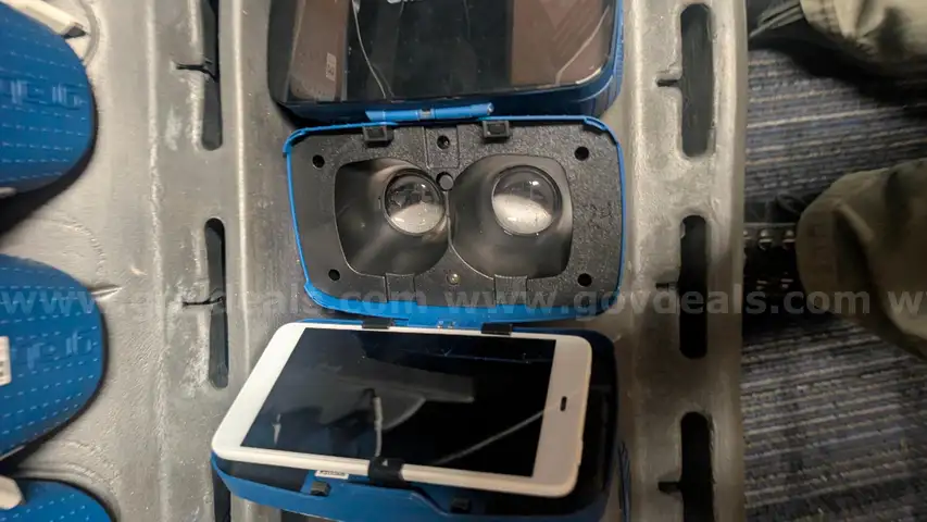 Google Expeditions Cart and Accessories  - Virtual Reality Set for Classroom Instruction