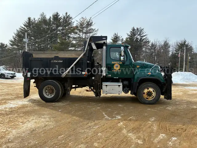 2017 Freightliner 114SD Dump Truck