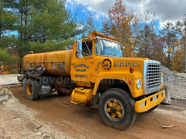 1979 Ford L9000 Water Truck