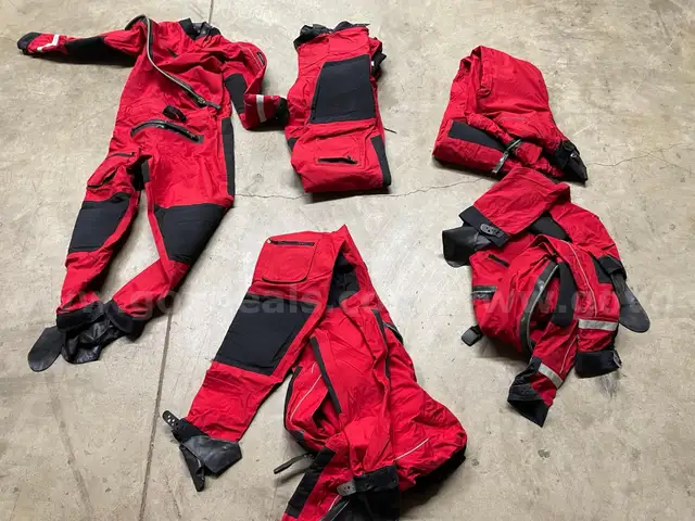 Life Jackets/Water Rescue Suits