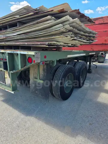 2011 Flatbed SemiTrailer, Low Bed Model M87
