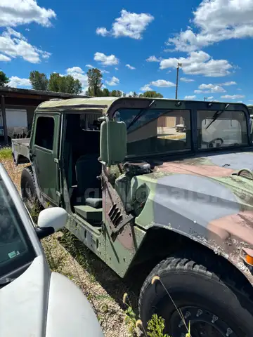 1987 AM General M998 HMMWV 4x4 diesel troop/cargo carrier