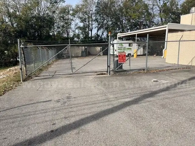 Lift Master Fifteen Foot Automatic Gate