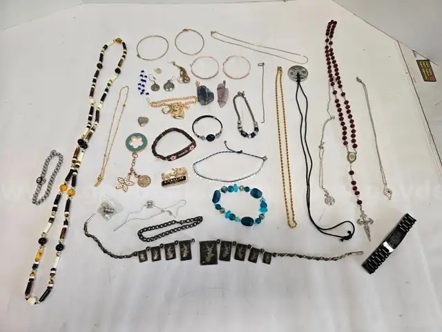 Assorted Jewelry (Anchorage, AK)