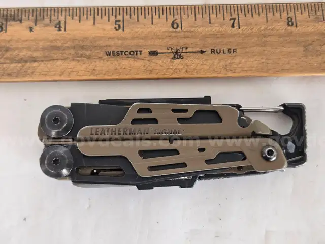 Leatherman Signal Multi-tool (Anchorage, AK)