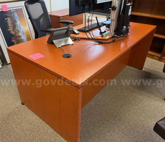 Desk (*Juneau, AK*)