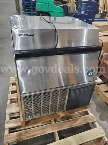 Hoshizaki Ice Maker (BELLINGHAM, WASHINGTON)