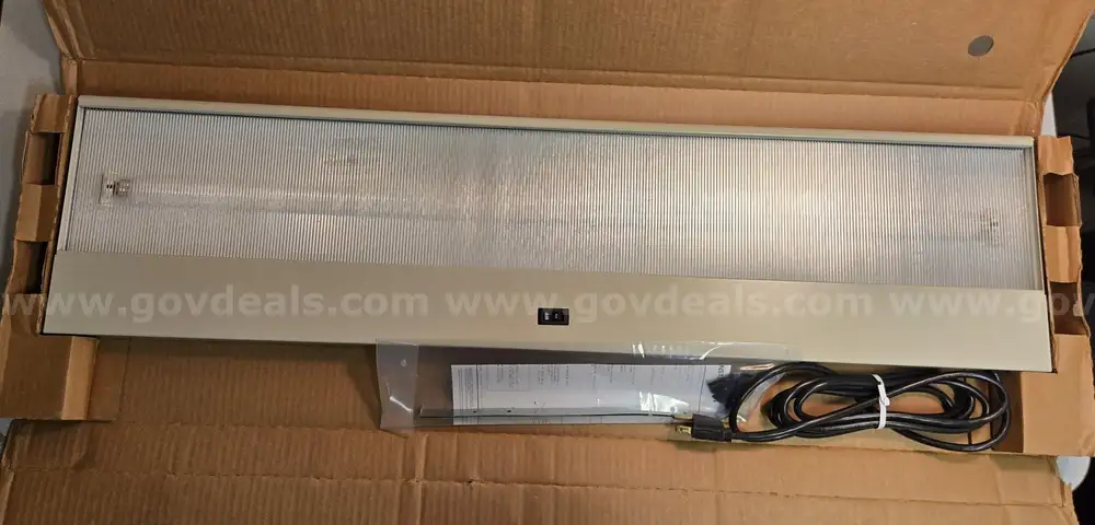 Herman Miller Task Light 45&#x22; (Juneau)