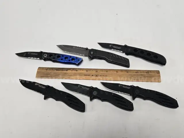 Smith & Wesson Folding Knives (Anchorage, AK)