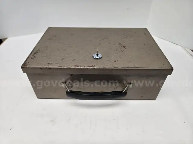 Lock Box w/ Key (Anchorage, AK)