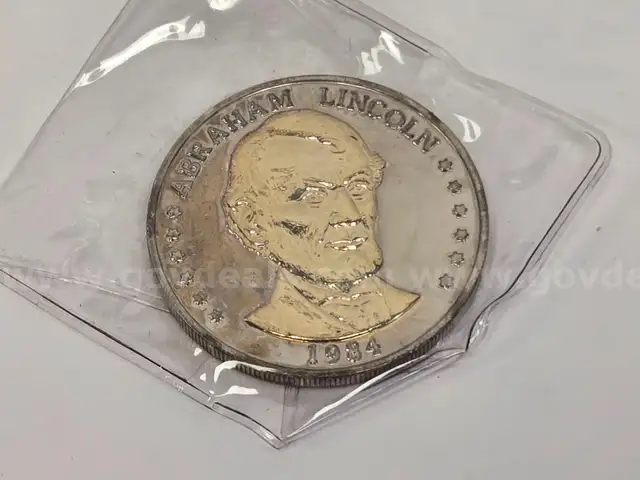 Abraham Lincoln 175th Anniversary Coin (Anchorage, AK)