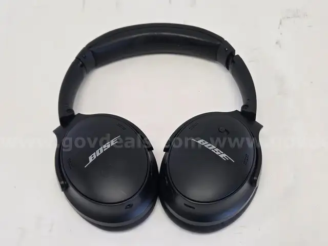 Bose Wireless Headphones (Anchorage, AK)