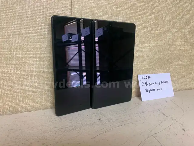 2 Samsung tablets PARTS ONLY